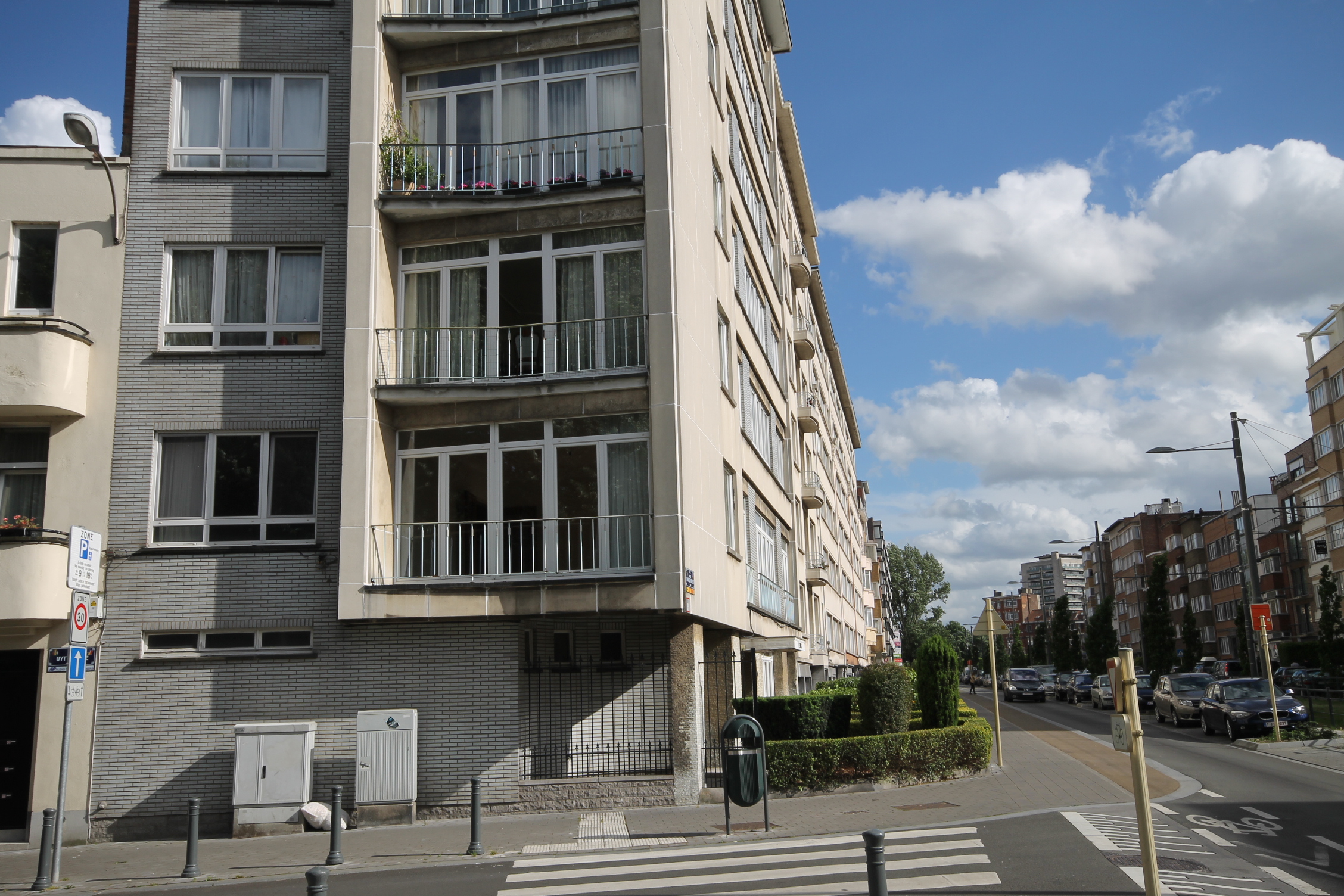 APPARTEMENT 2 CH – 90 M² A JETTE 175.000 € – RBK Immo